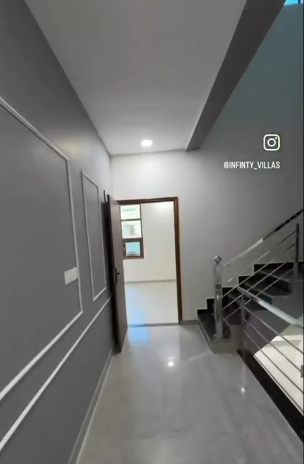 Screenshot 2025-11-02 225032